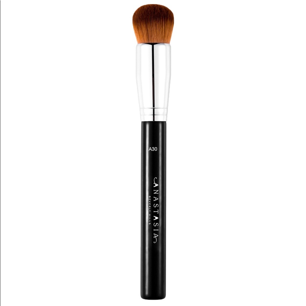 NEW Anastasia Beverly Hills A30 Domed Kabuki Brush